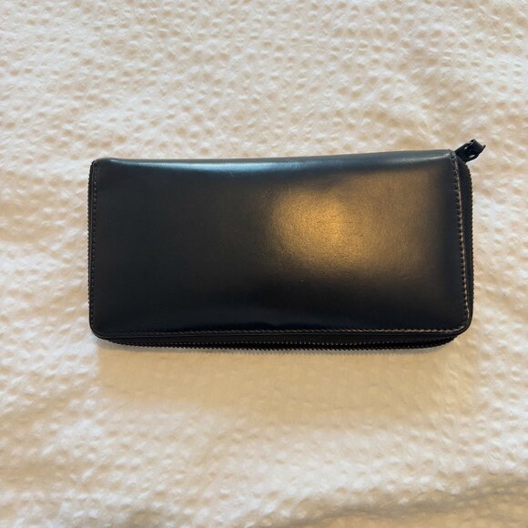 Commes des Garcons Classic Leather Zip Around Wallet - Picture 2 of 2